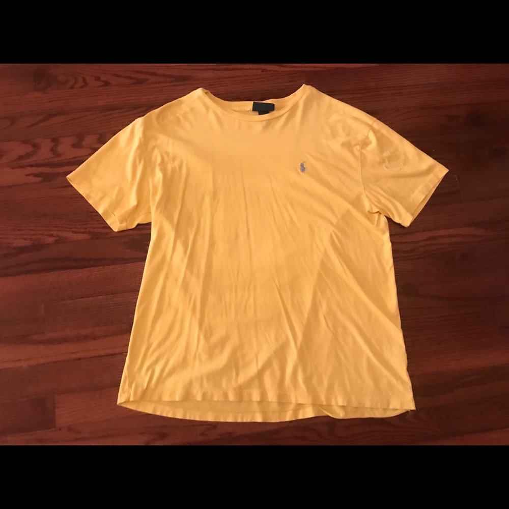 Men’s polo tee